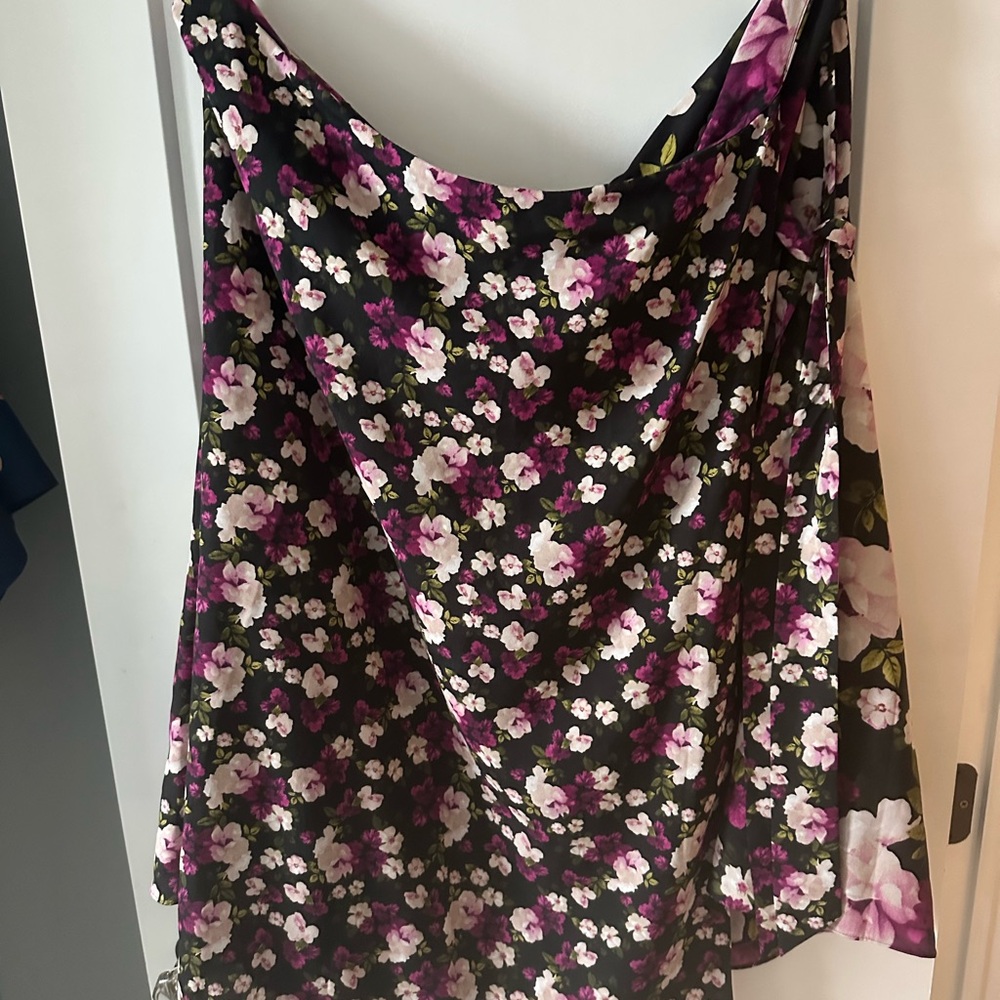 Calvin Klein Black and Pink Floral 22W Skirt
